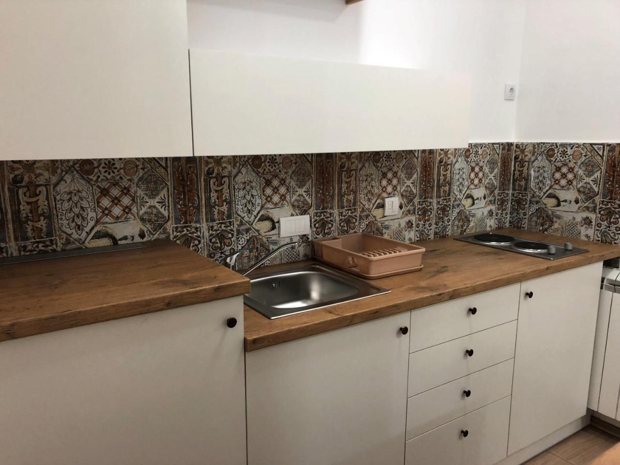 Small & Sweet Apartments Белград Екстериор снимка