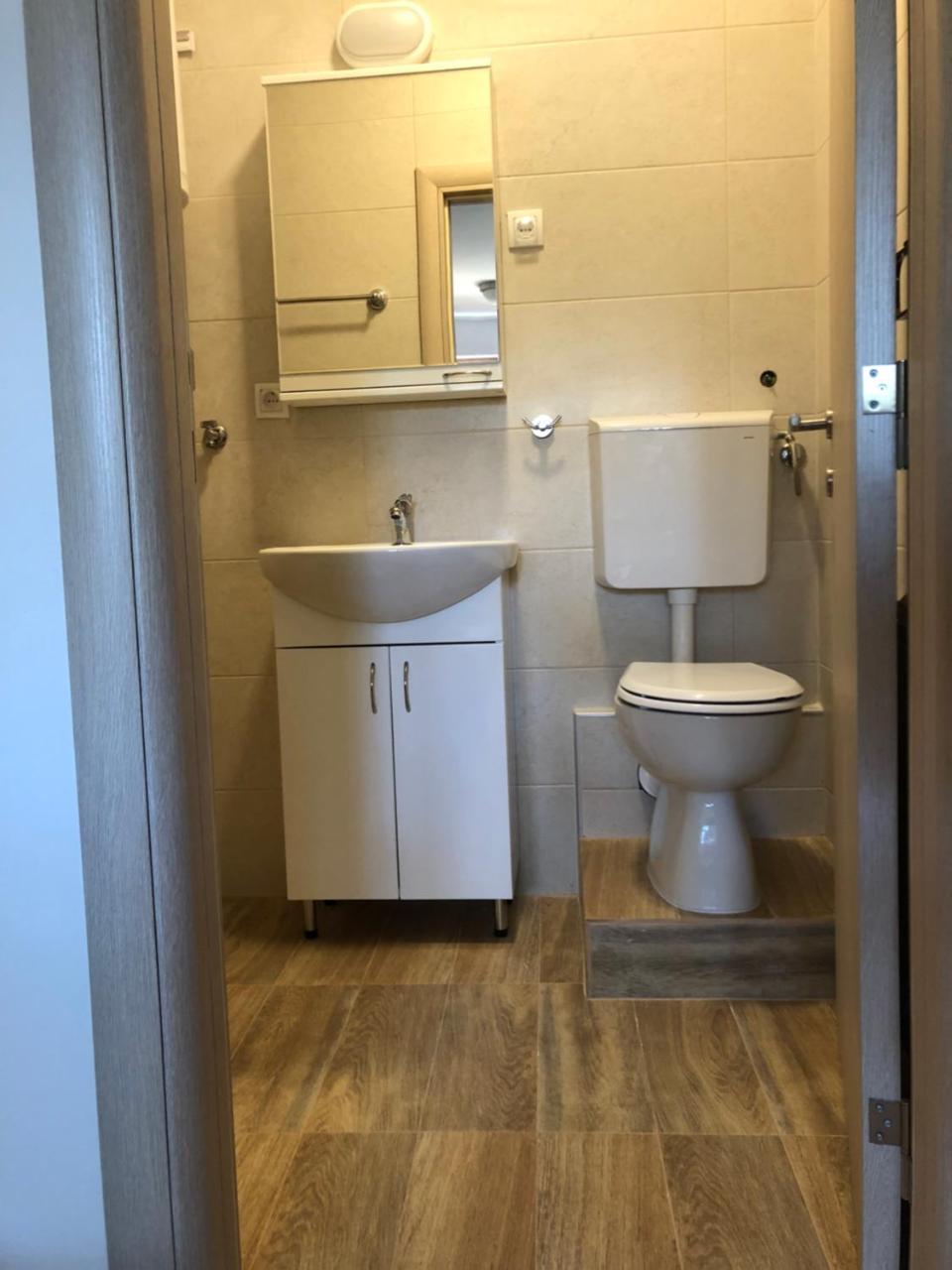 Small & Sweet Apartments Белград Екстериор снимка